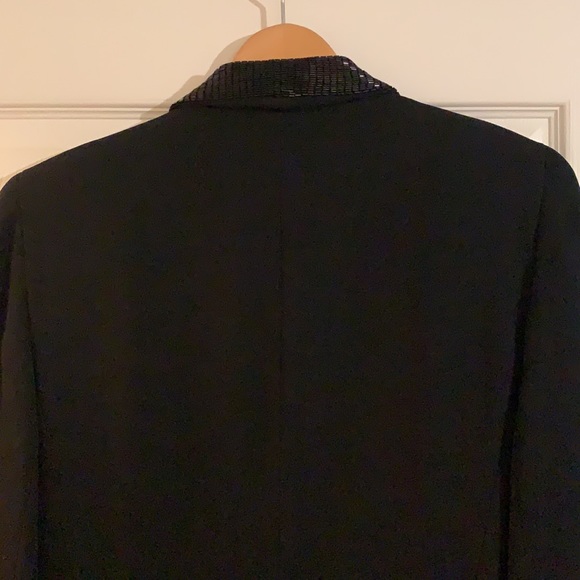 Dana Buchman black 2piece beaded tuxedo dress. The epitome of elegance! - Picture 8 of 12